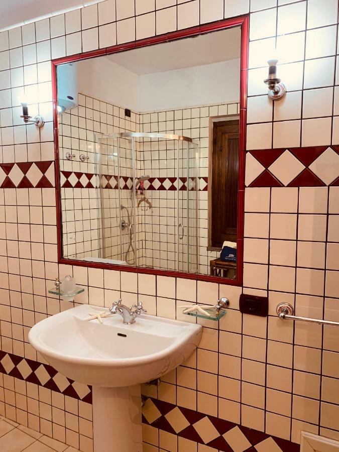 Appartement Luxuria 2 à Iglesias Extérieur photo